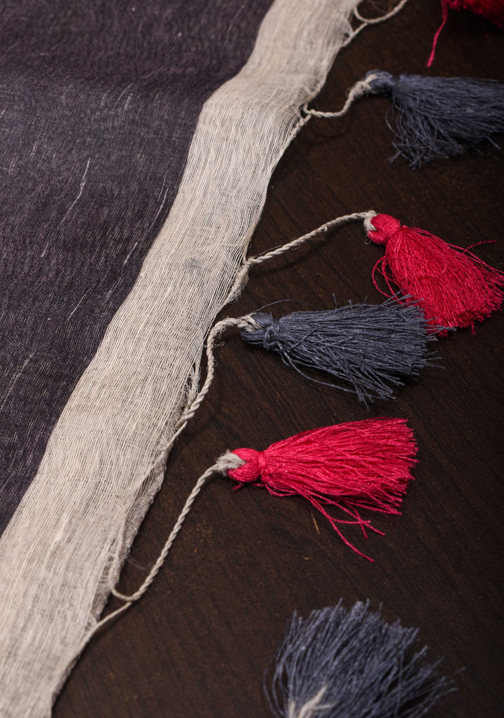 Floral Digital Print Silk Linen Saree in Gray with Zari boder