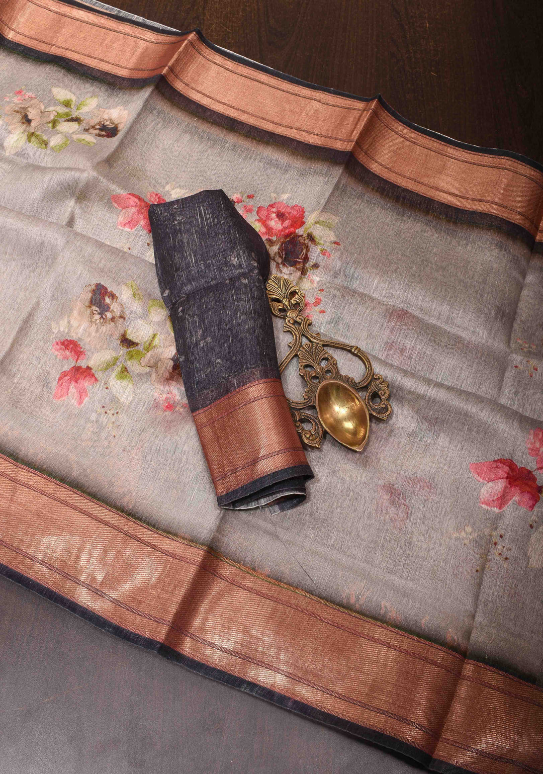 Floral Digital Print Silk Linen Saree in Gray with Zari boder