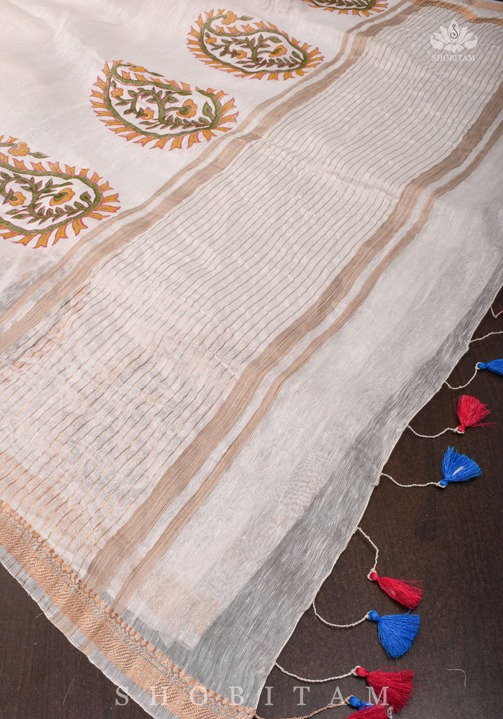 2 Week Preorder : Silk Linen Saree In White with Sanganeri Hand Block Printed Paisley Motifs!
