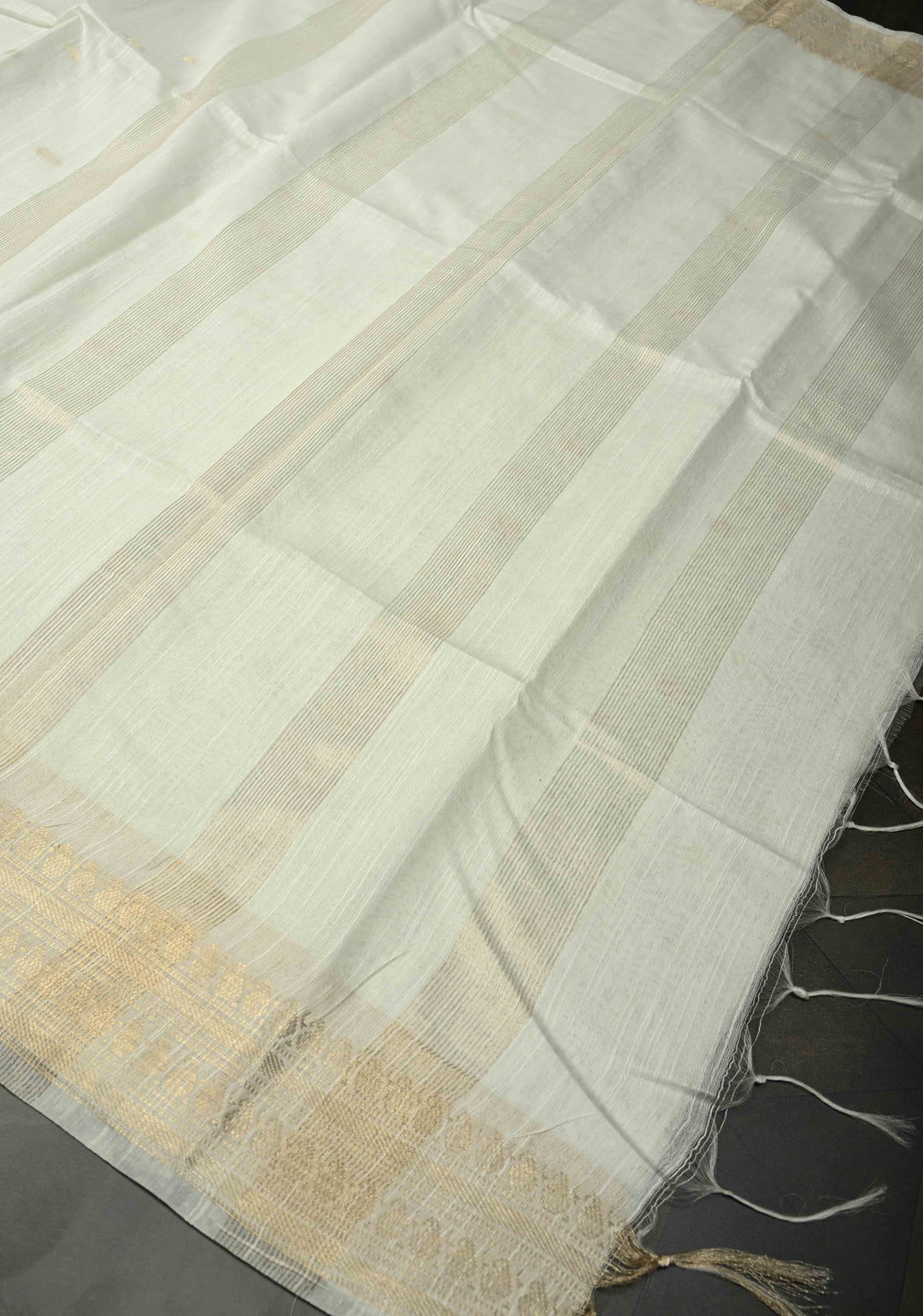 Snow White Semi Tussar Saree with Zari Buttas and Zari Border