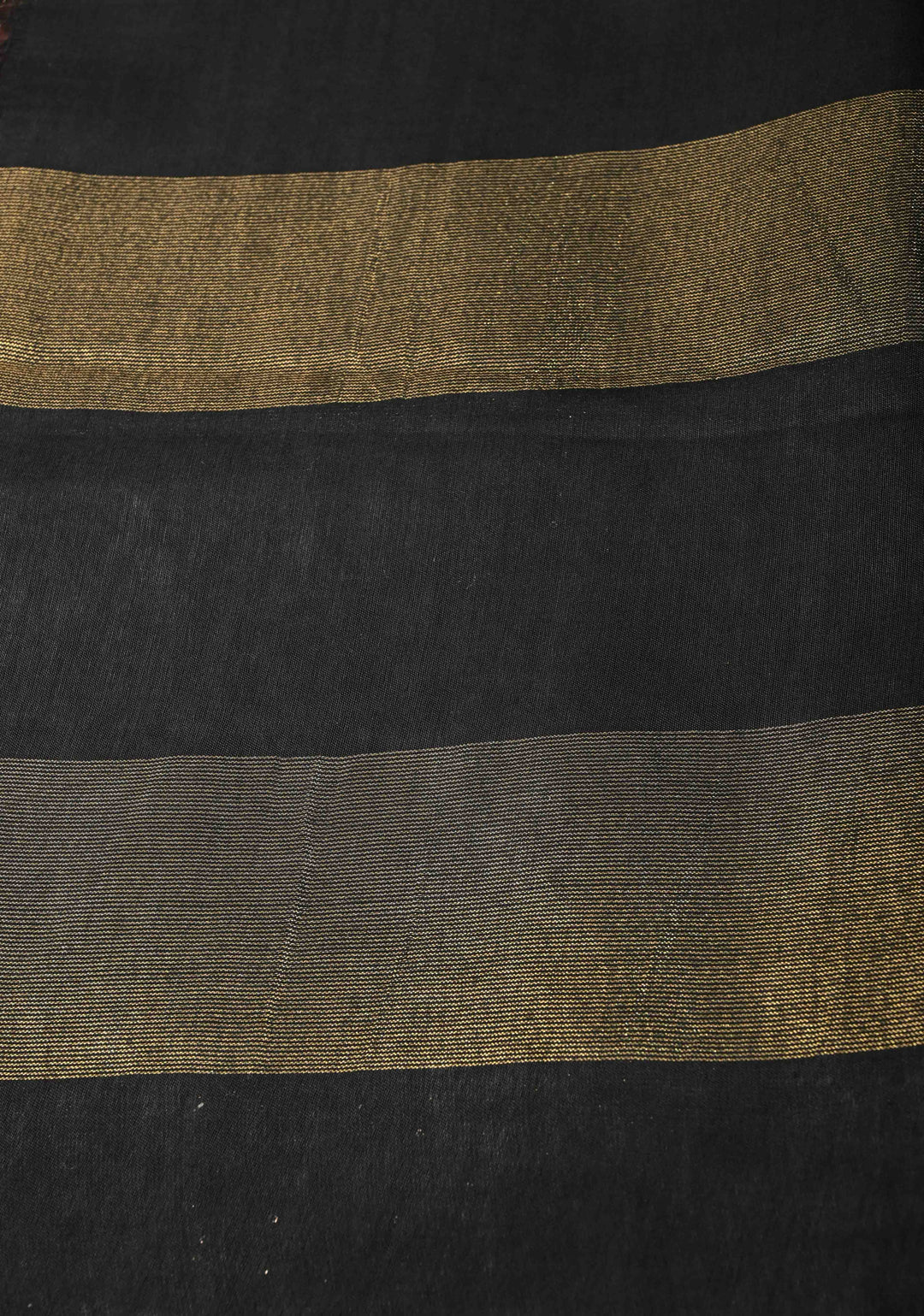 Vermilion Red Borderless Semi Tussar Saree with Muted Tissue Panel and Contrast Sequins Pallu