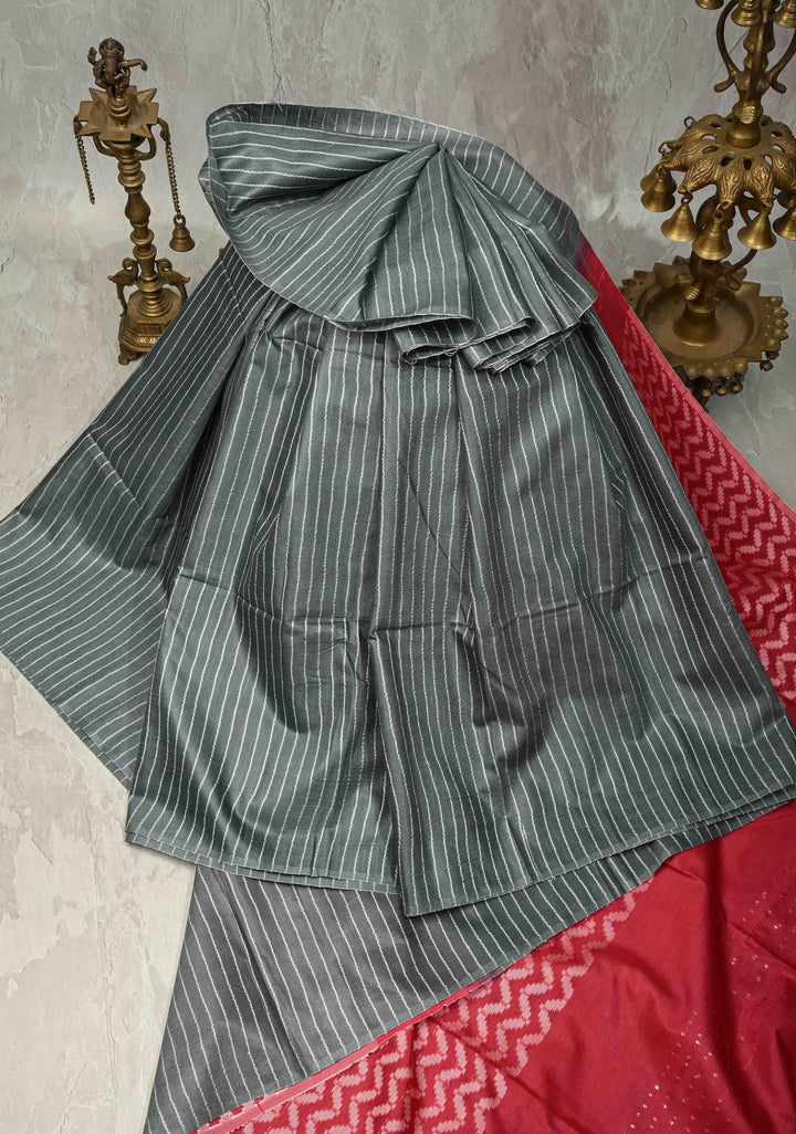 Slate Gray Borderless Horizontal stripes Semi Tussar Saree with Pocket Sequins Detailing and Contrast Pallu