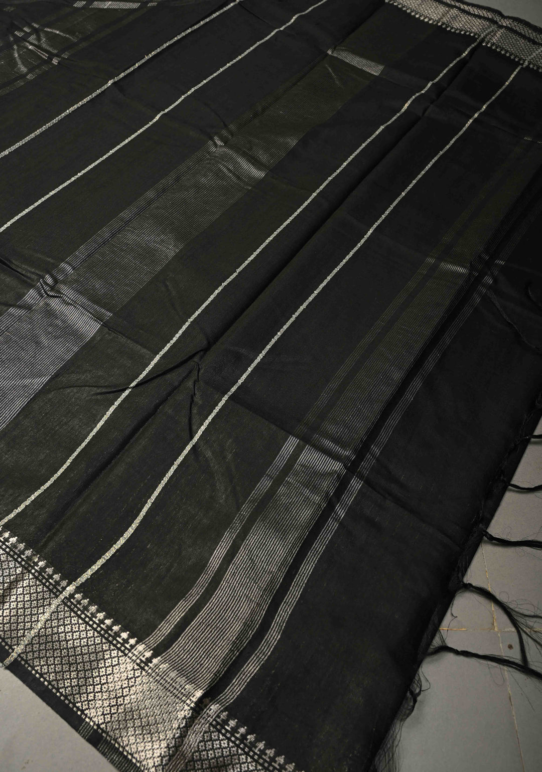 Black Semi Tussar Saree with Thread Buttas and Silver Zari Border | SHOBITAM
