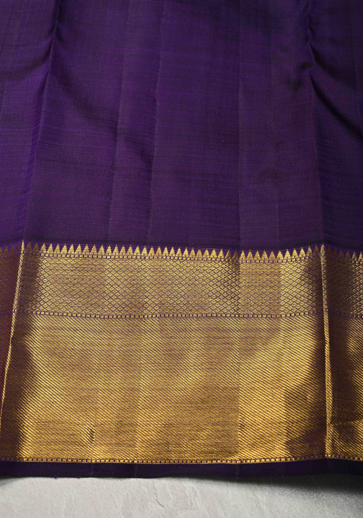 Puer Zari Heritage Podi Kattam Zari checks and Gandaberunda Buttas on Green Dual tone Pure Silk Kanjivaram Saree with Zari | SILK MARK CERTIFIED