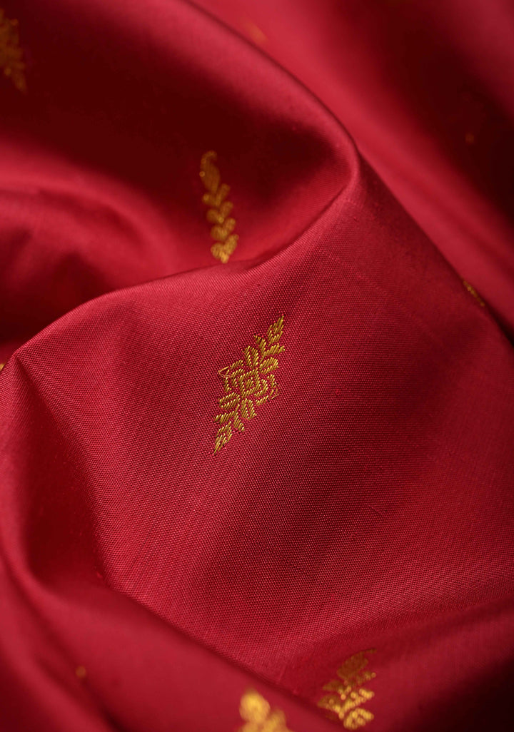 Reddish Pink Korvai Kanjivaram Pure Silk Saree with Floral Zari Buttas and Contrast Zari Border | SILK MARK CERTIFIED