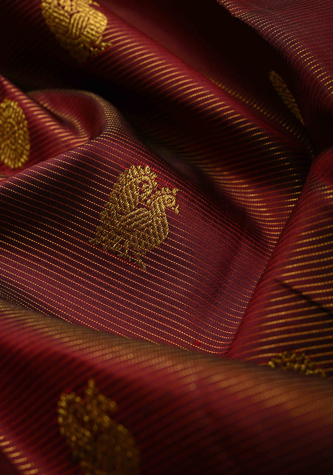 Maroon Vairaoosi Zari Stripes on Kanjivaram Pure Silk Handloom Saree with Zari Buttas and Zari Border | SILK MARK CERTIFIED