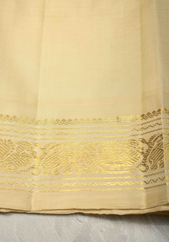 Forest Green Pure Kanjivaram Silk Saree with Zari Buttas and Korvai Border | SILK MARK CERTIFIED