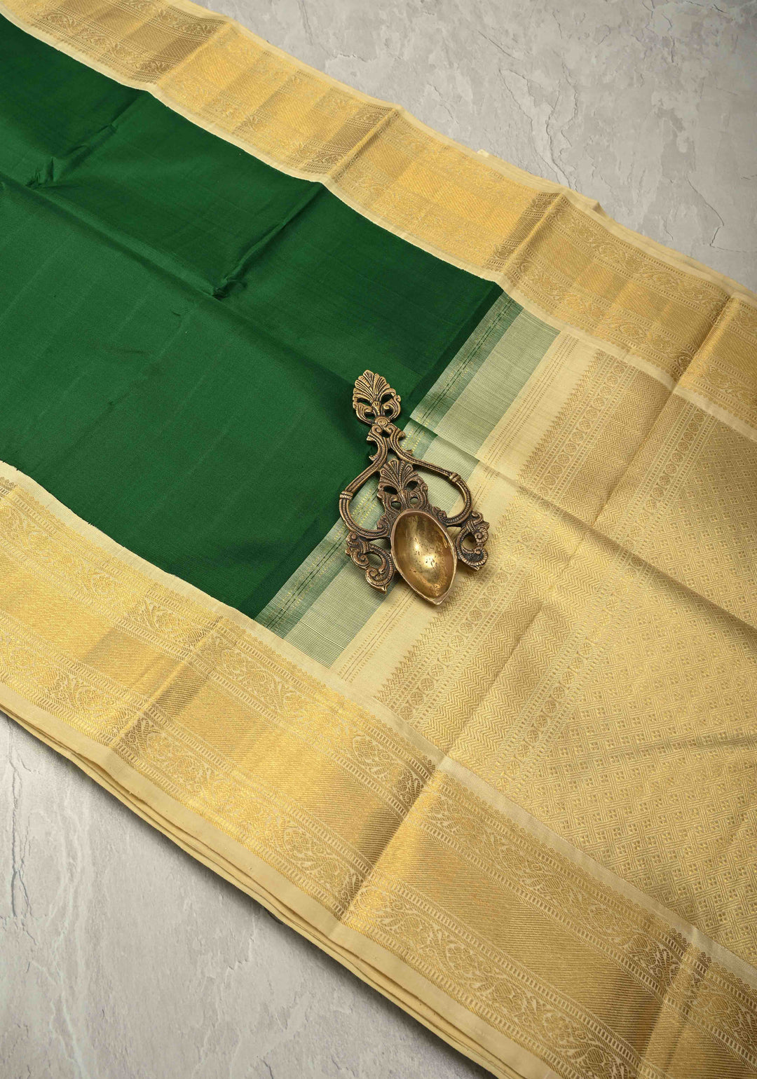 Bright Green Pure Kanjivaram Silk Saree with Korvai Border| SILK MARK CERTIFIED
