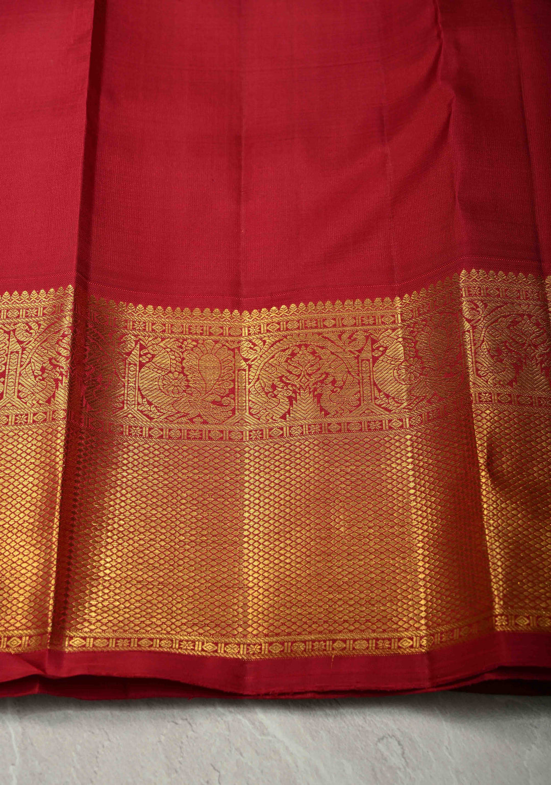 Bottle Green Dual Tone Pure Kanjivaram Silk Saree with Zari Buttas and Contrast Zari Border | SILK MARK CERTIFIED