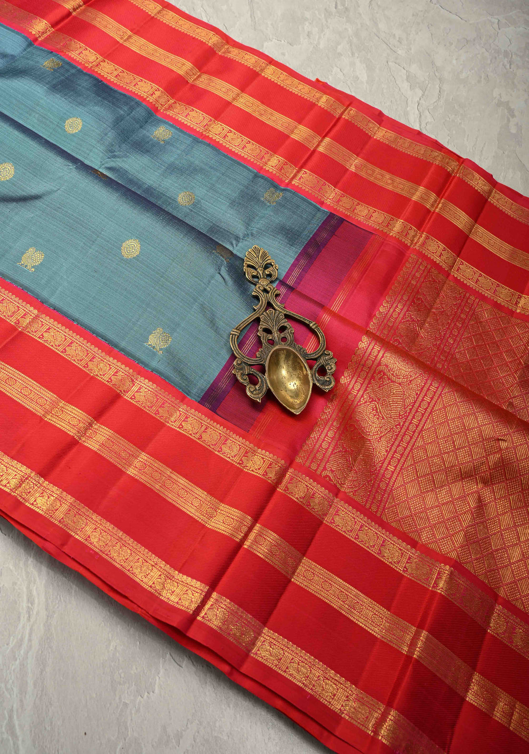 Dusty Blue Dual Tone Pure Kanjivaram Silk Saree with Zari Buttas and Contrast Zari Border| SILK MARK CERTIFIED