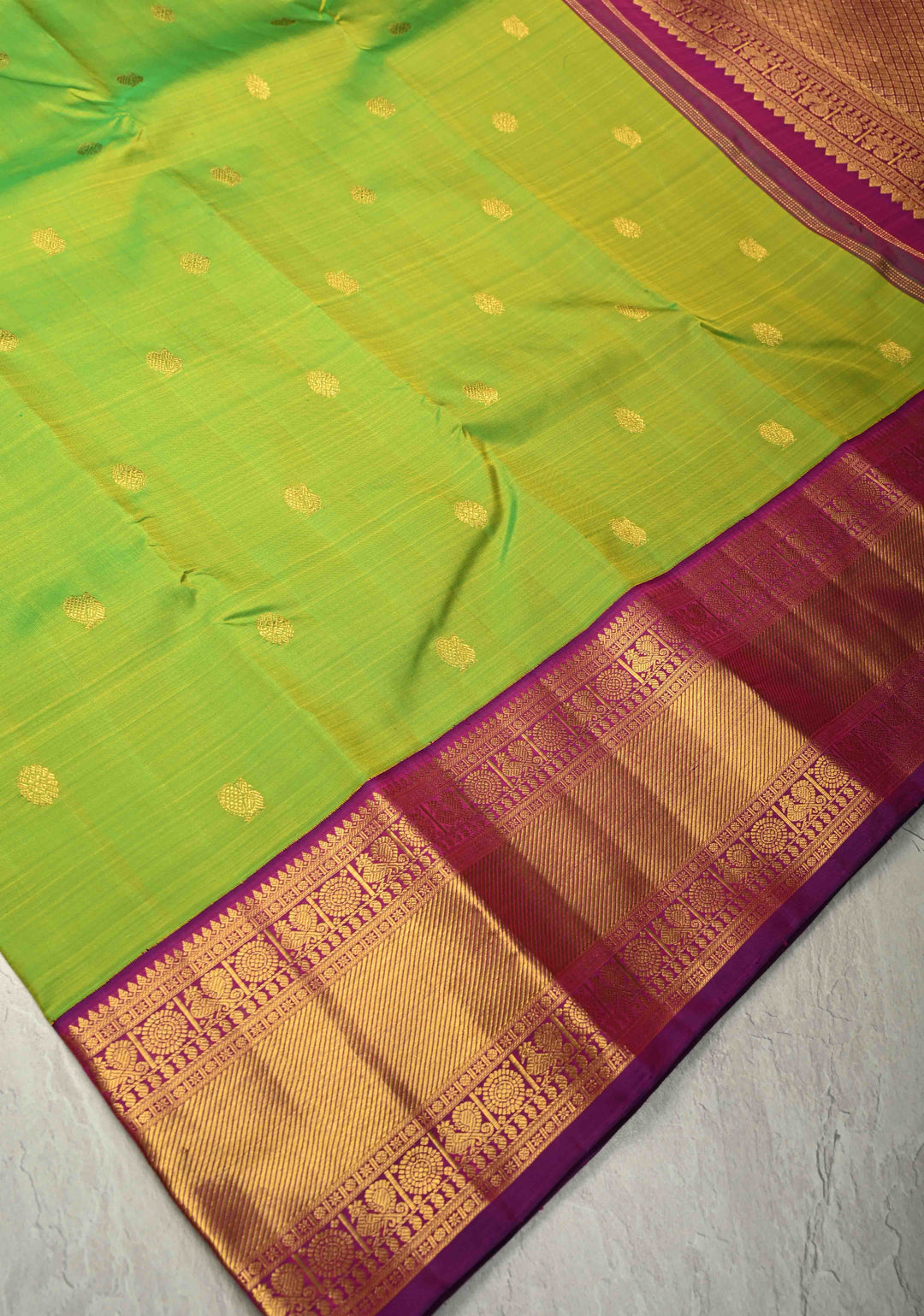 Parrot Green Dual Tone Pure Kanjivaram Silk Saree with Zari Buttas and Zari Border| SILK MARK CERTIFIED