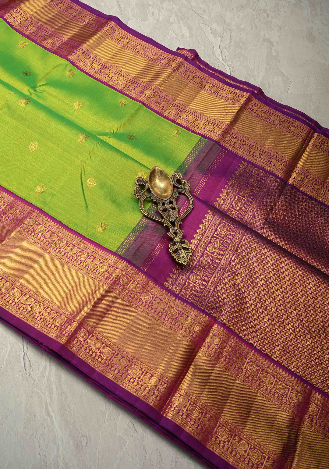 Parrot Green Dual Tone Pure Kanjivaram Silk Saree with Zari Buttas and Zari Border| SILK MARK CERTIFIED