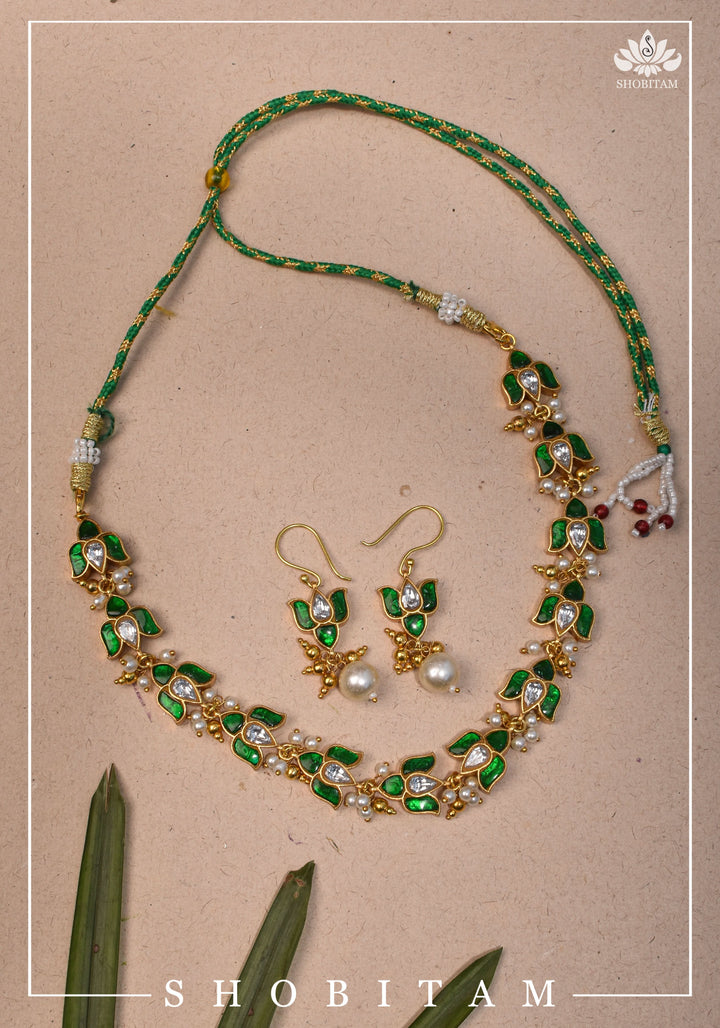 Translucent Lotus Flexible necklace set  | Shobitam Jewelry
