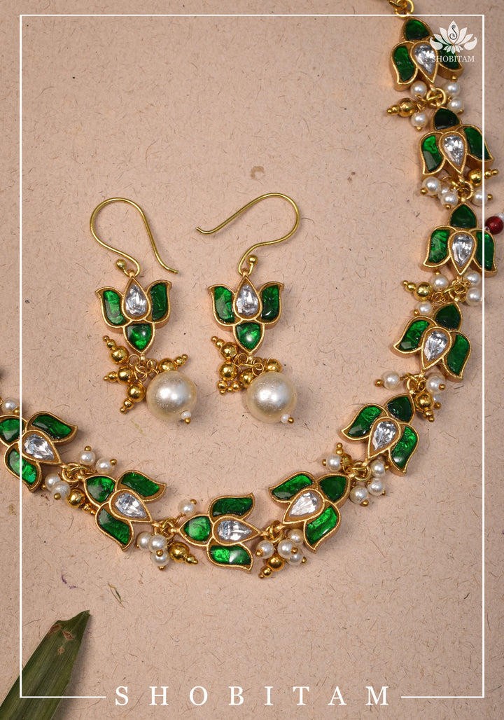 Translucent Lotus Flexible necklace set  | Shobitam Jewelry