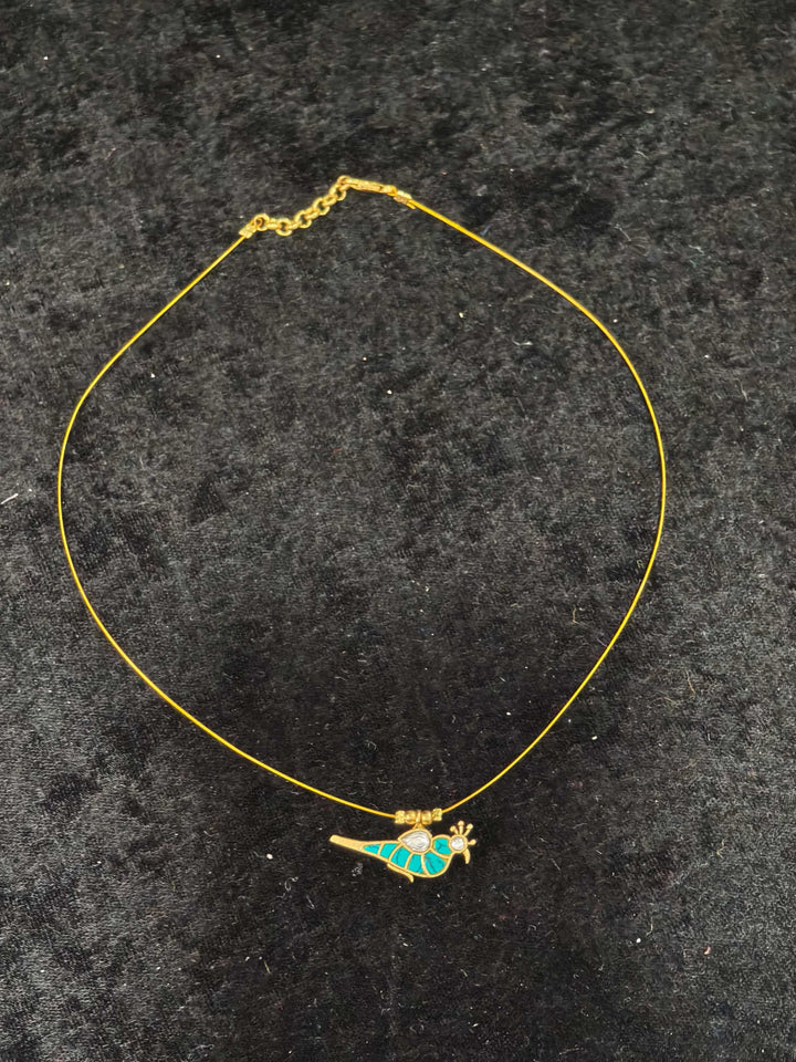 Invisible wire chain with Turquoise Parrot Jadau Pendant