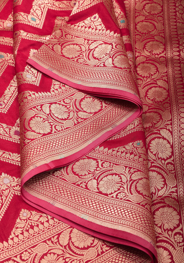 Exquisite Amaranth Red Banarasi Silk Saree with Meenakari Leheria  Jaal  | SILK MARK CERTIFIED