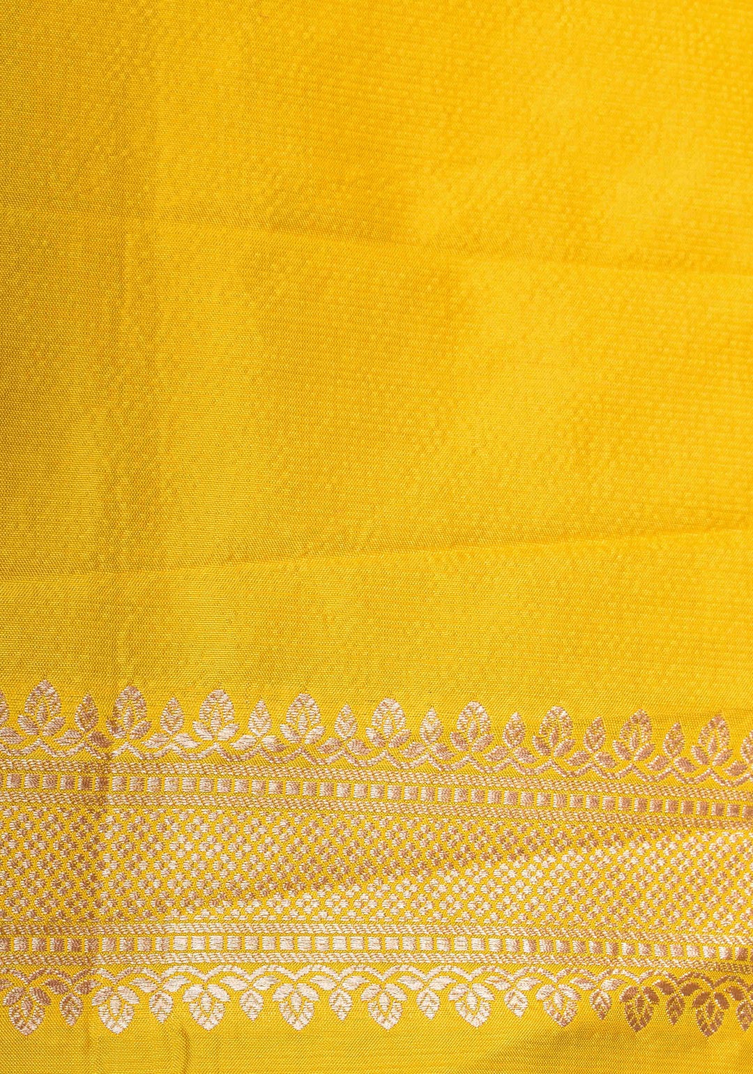 //STAIN SAREE//Vibrant Yellow Banarasi Katan Silk Saree with Elegant Floral Jaal | SILK MARK CERTIFIED