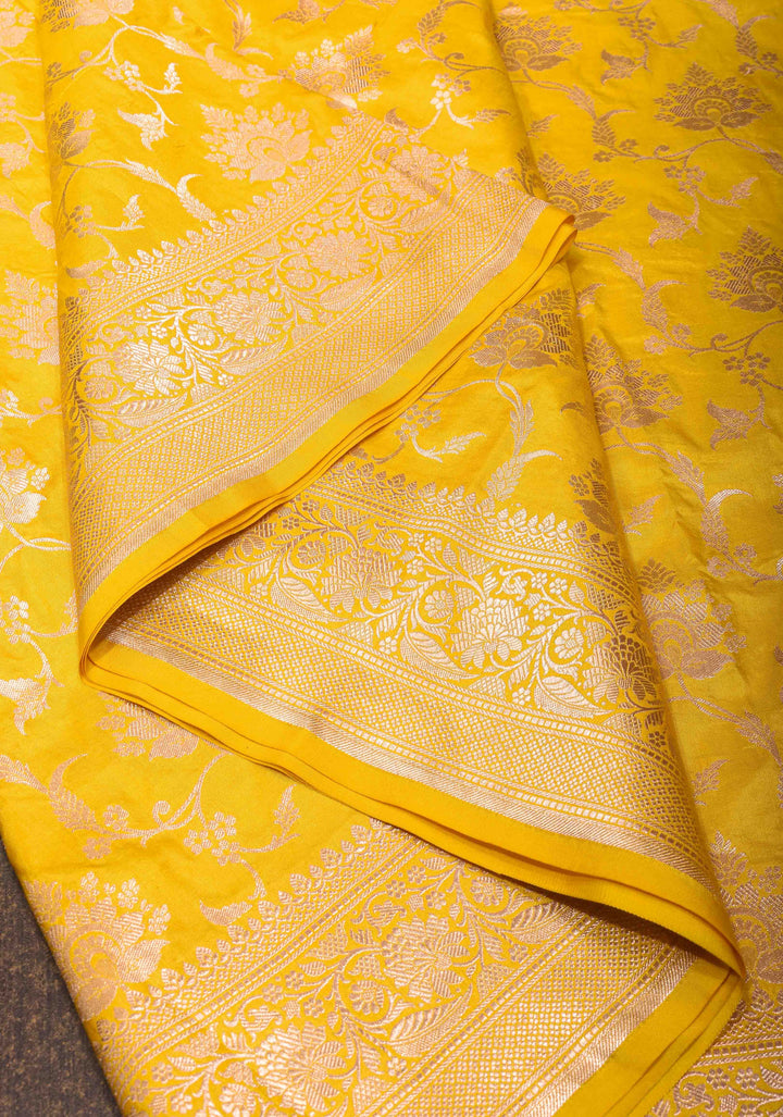 //STAIN SAREE//Vibrant Yellow Banarasi Katan Silk Saree with Elegant Floral Jaal | SILK MARK CERTIFIED