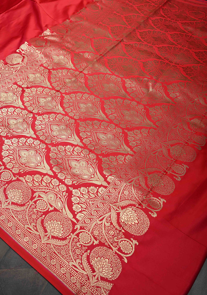 Pinkish Red Banarasi Semi Silk Saree With Floral Zari Border