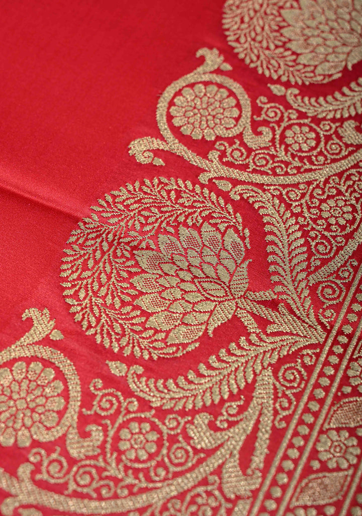 Pinkish Red Banarasi Semi Silk Saree With Floral Zari Border
