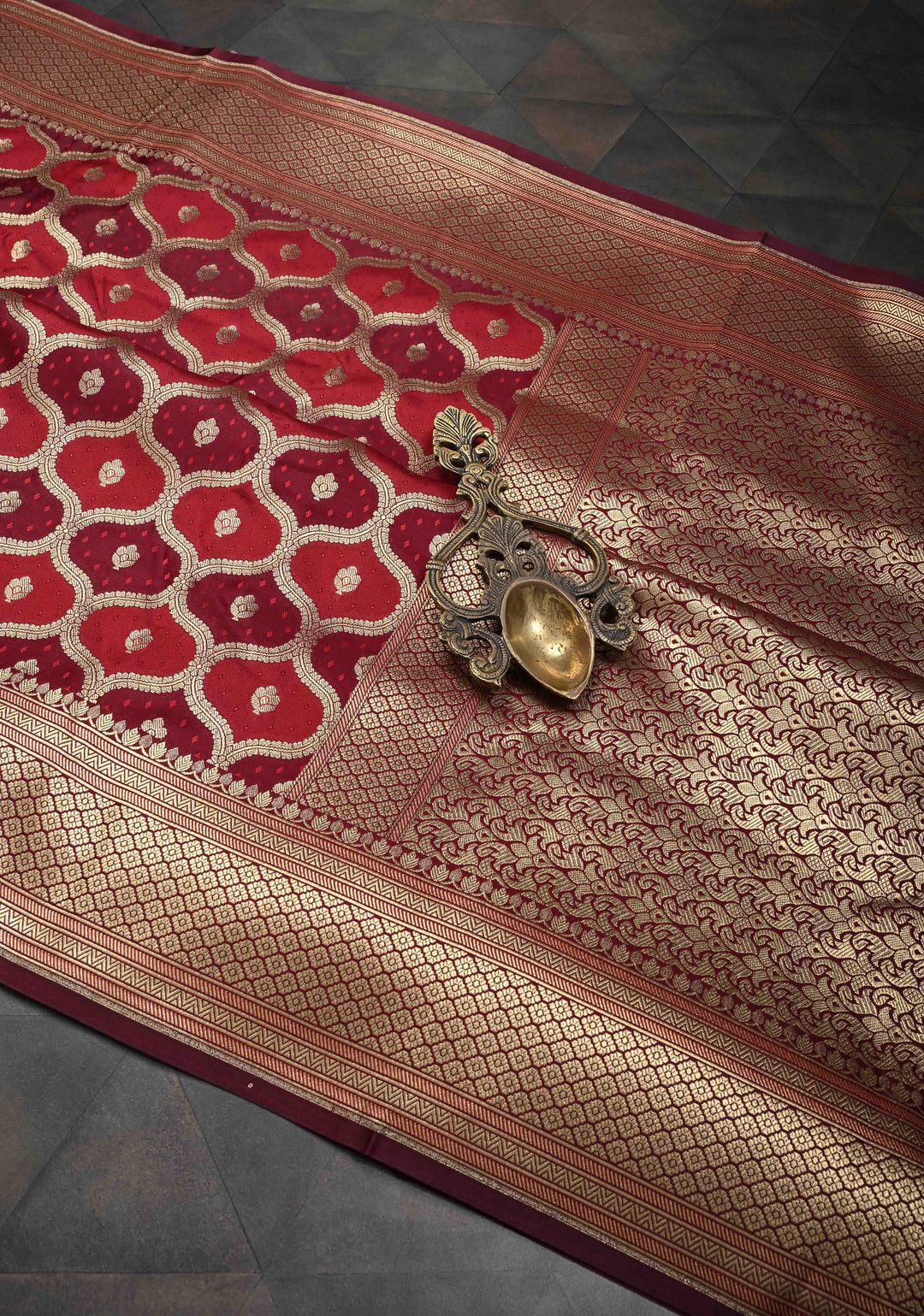 Dark Red and purple tone Exquisite Meenakari Moroccan Design Semi Silk Saree and zari border