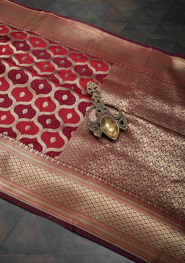 Dark Red and purple tone Exquisite Meenakari Moroccan Design Semi Silk Saree and zari border