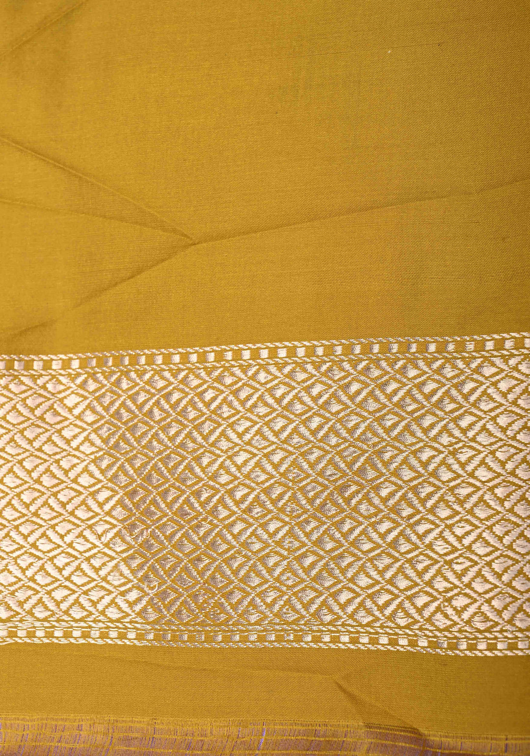 Lavender Banarasi Pure Katan Silk Saree with Sona Rupa Buttas and Meenakari Zari Border | SILK MARK CERTIFIED