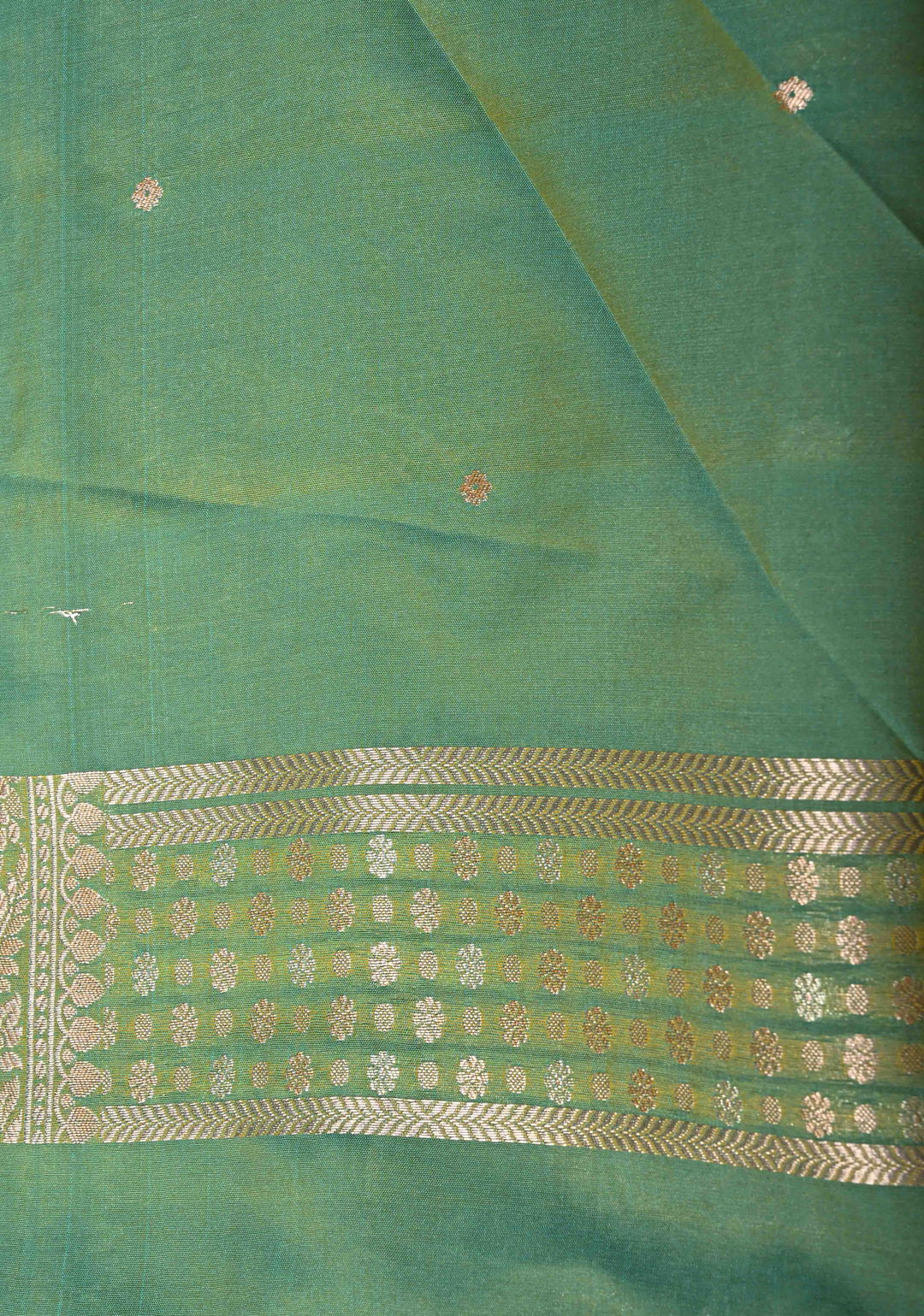 Green Dual tone Semi Silk Saree with Alfi Floral Jaal and Zari Border