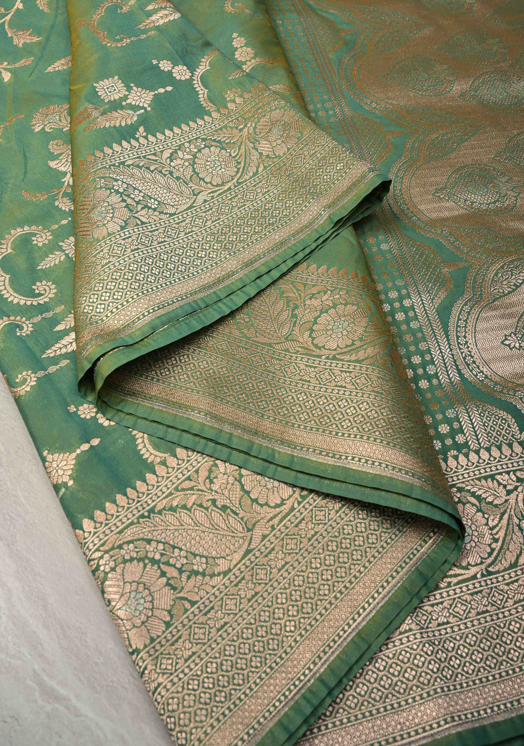 Green Dual tone Semi Silk Saree with Alfi Floral Jaal and Zari Border