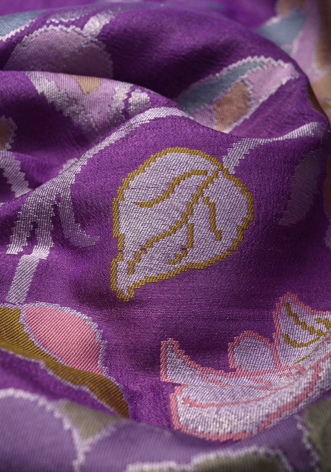 Exquisite Purple Banarasi Tussar Georgette Saree with Brush Dye Floral Design and Zari Temple Border | SILK MARK CERTIFIED