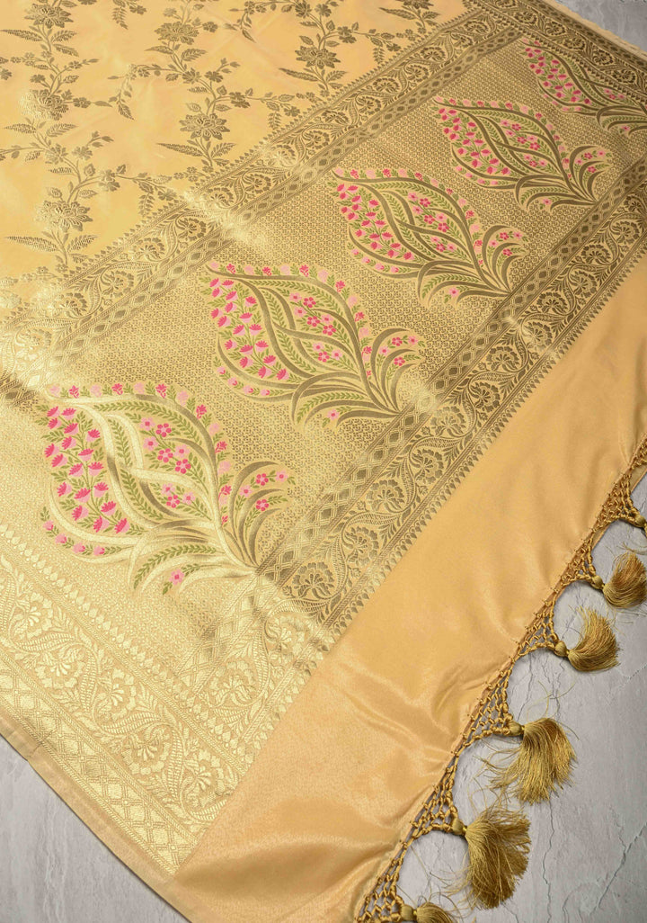 Light Gold Tissue Semi Silk Saree with Leheria Zari Floral Vine Pattern and Zari Border