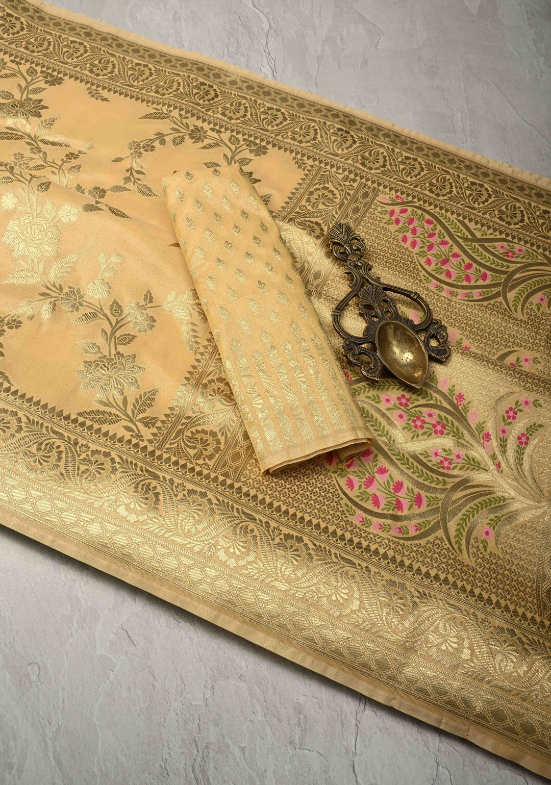 Light Gold Tissue Semi Silk Saree with Leheria Zari Floral Vine Pattern and Zari Border