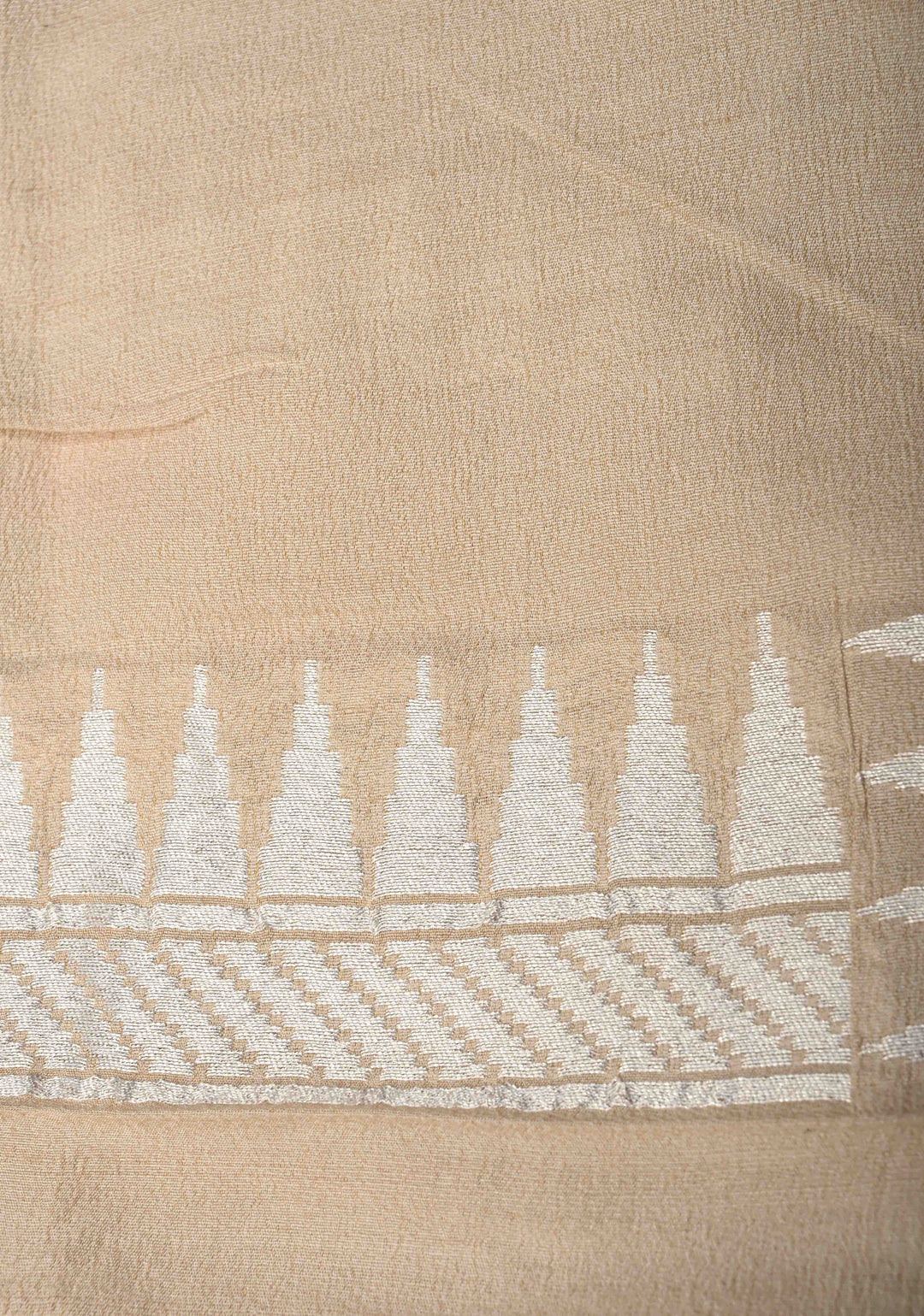Exquisite Cream Banarasi Tussar Georgette Saree with Meenakari Floral Jaal and Zari Temple Border | SILK MARK CERTIFIED