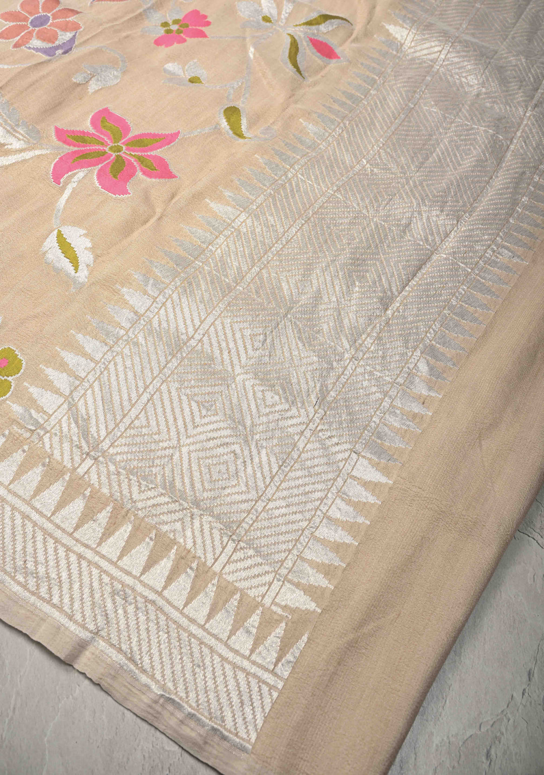 Exquisite Beige Banarasi Tussar Georgette Saree with Meenakari Floral Jaal and Zari Temple Border | SILK MARK CERTIFIED