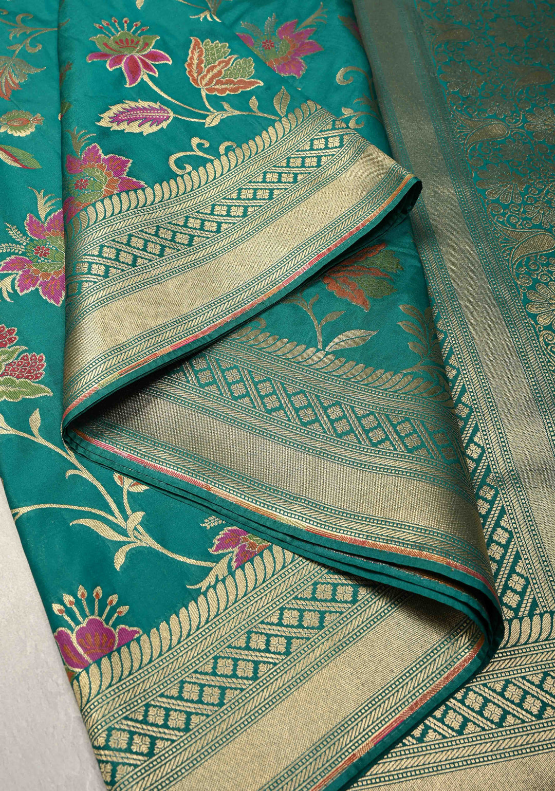 Rama Green Semi Silk Saree with Meenakari Floral Jaal and Zari Border