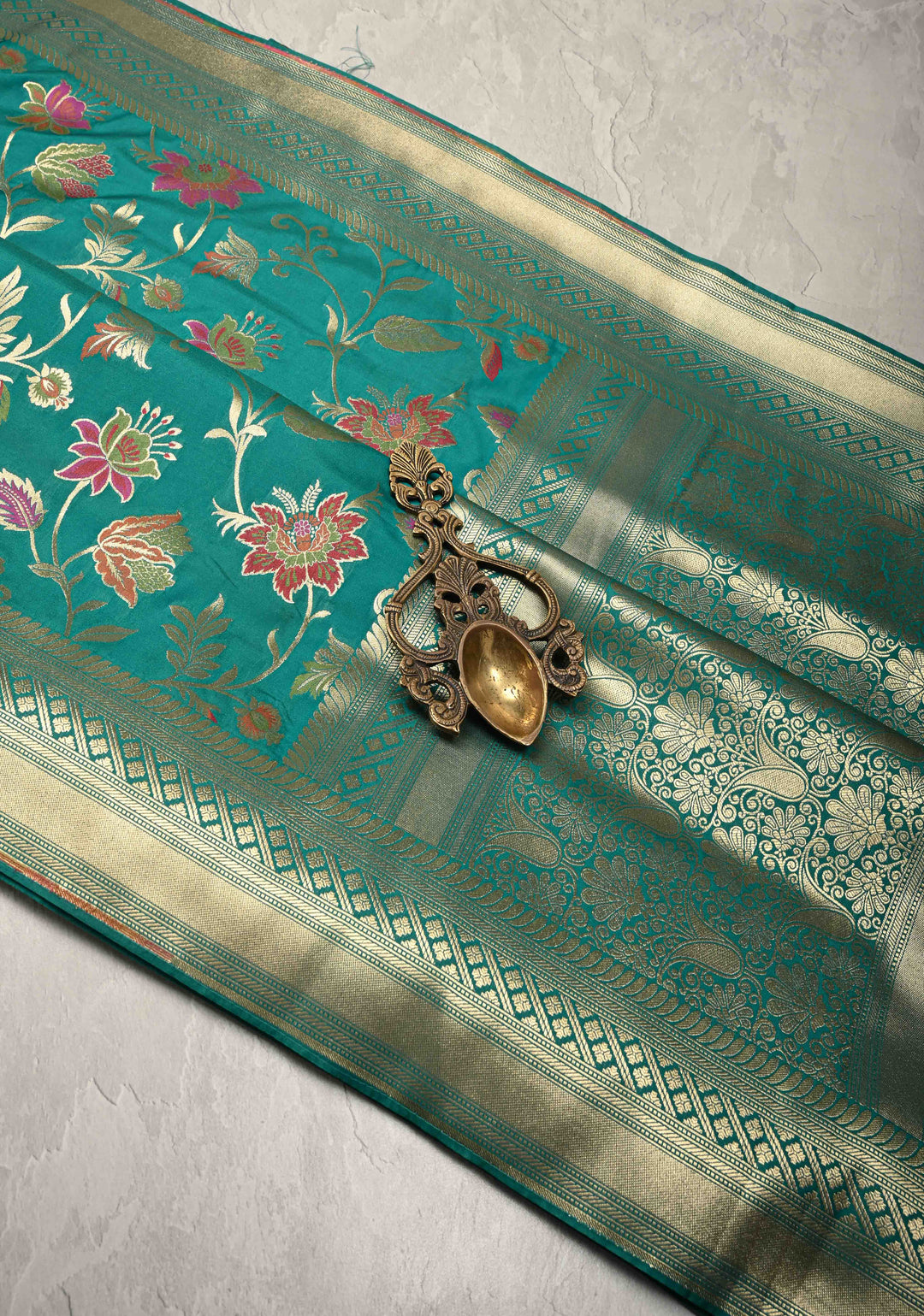 Rama Green Semi Silk Saree with Meenakari Floral Jaal and Zari Border