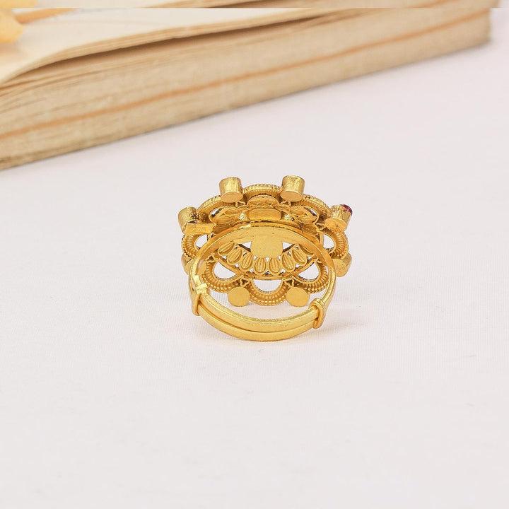 92.5 Silver, 24 kt Gold-Plated Sahana Kundan Ring | SHOBITAM