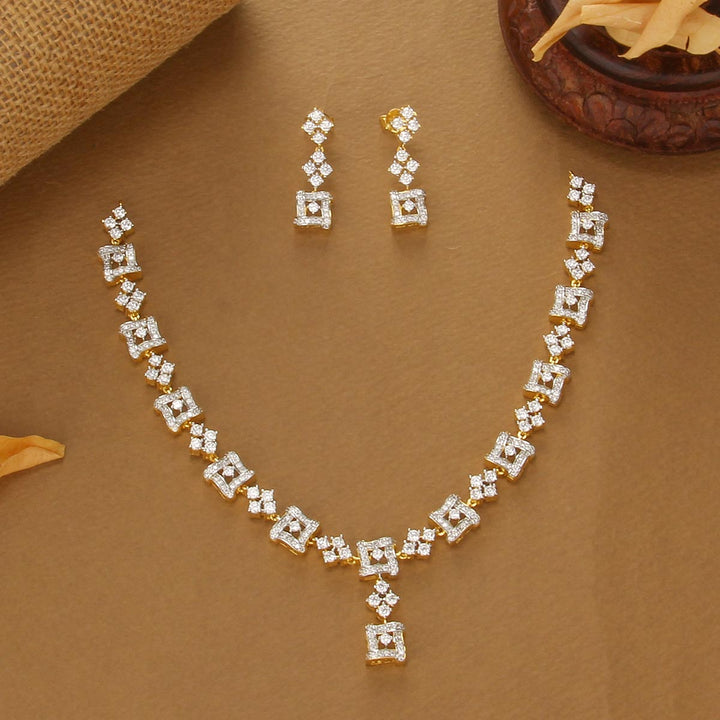 92.5 silver Kesvini Short Necklace Set | SHOBITAM