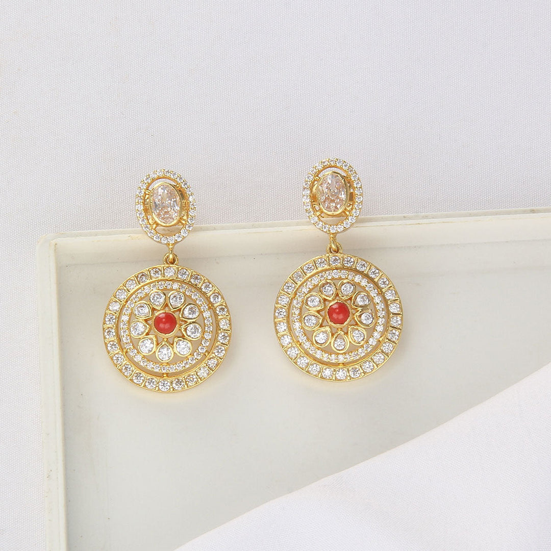 Pure 92.5 Silver, 24kt Gold Plated Glittering Short Necklace Set | SHOBITAM