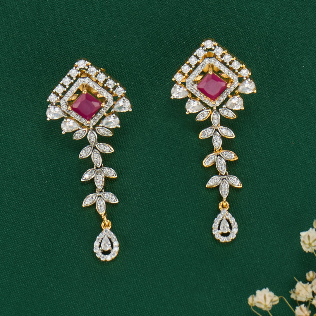 Pure 92.5 Silver Chic & Glow Short Necklace Set | SHOBITAM