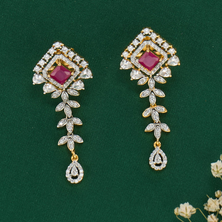 Pure 92.5 Silver Chic & Glow Short Necklace Set | SHOBITAM