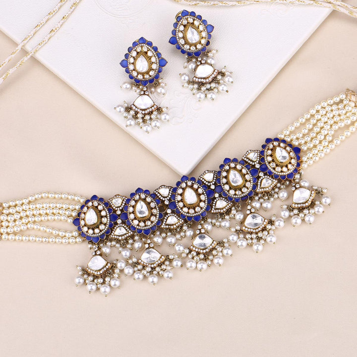 92.5 Silver, Victorian Necklace set studded with Gem Stones and Pearl Beads.