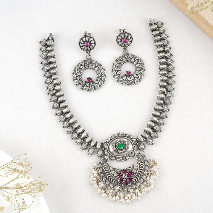 92.5 silver oxidized Necklace Set, Studded with Semi-Precious Stones.