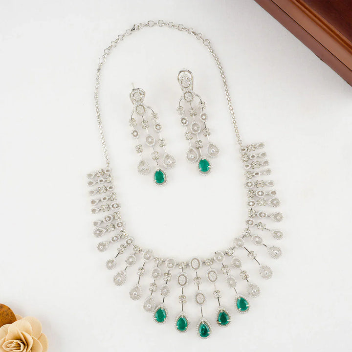 92.5  White and Green Stone Icicle Necklace Set
