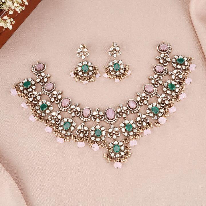 Pure 92.5 silver Pin and green stones Victorian Necklace Set