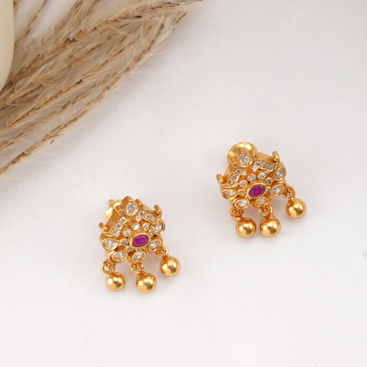 92.5 Silver, 22kt Gold Plated, Milanikha Stone Pendant Set | SHOBITAM