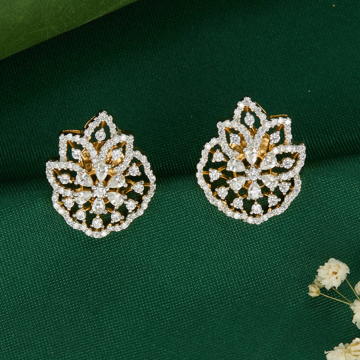 Pure 92.5 Silver Trendy Avikam Pendant Set | SHOBITAM