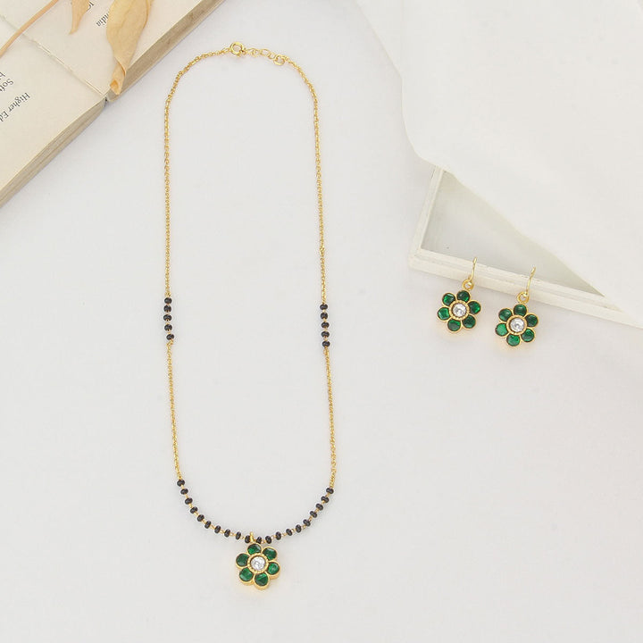 Pure 92.5 Silver, Gold Plated Stylish Kundan Chain Set | SHOBITAM