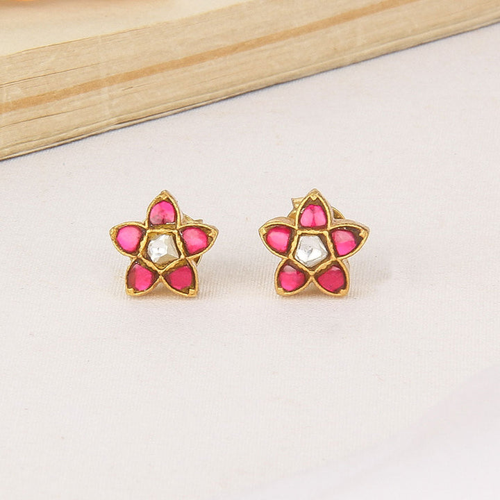 92.5 Silver, 24 kt Gold-Plated Shinning Kundan Studs | SHOBITAM