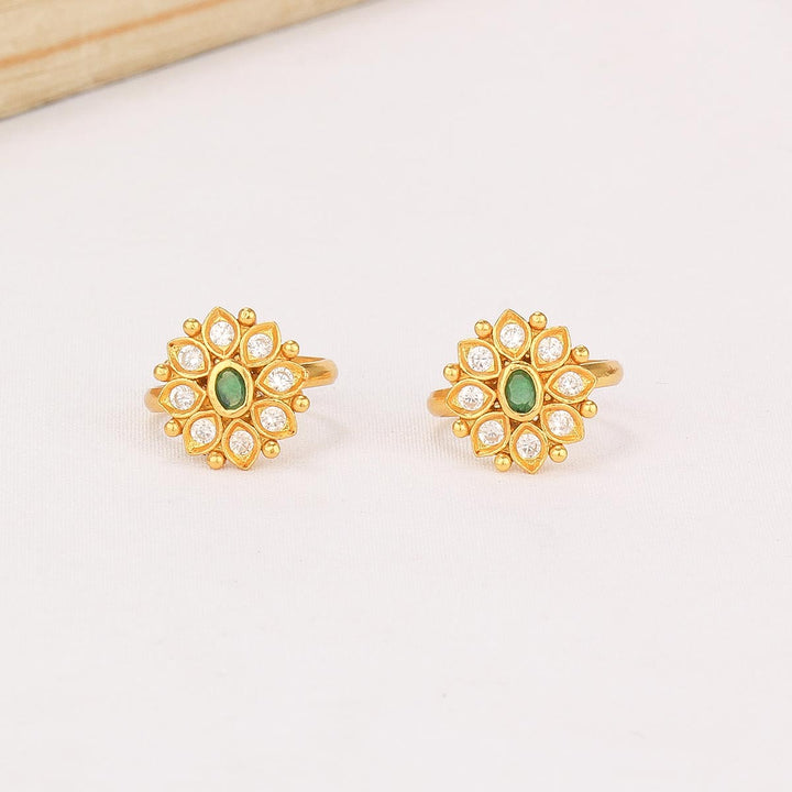 92.5 Silver, Gold Plated Pansy Toe Ring | SHOBITAM